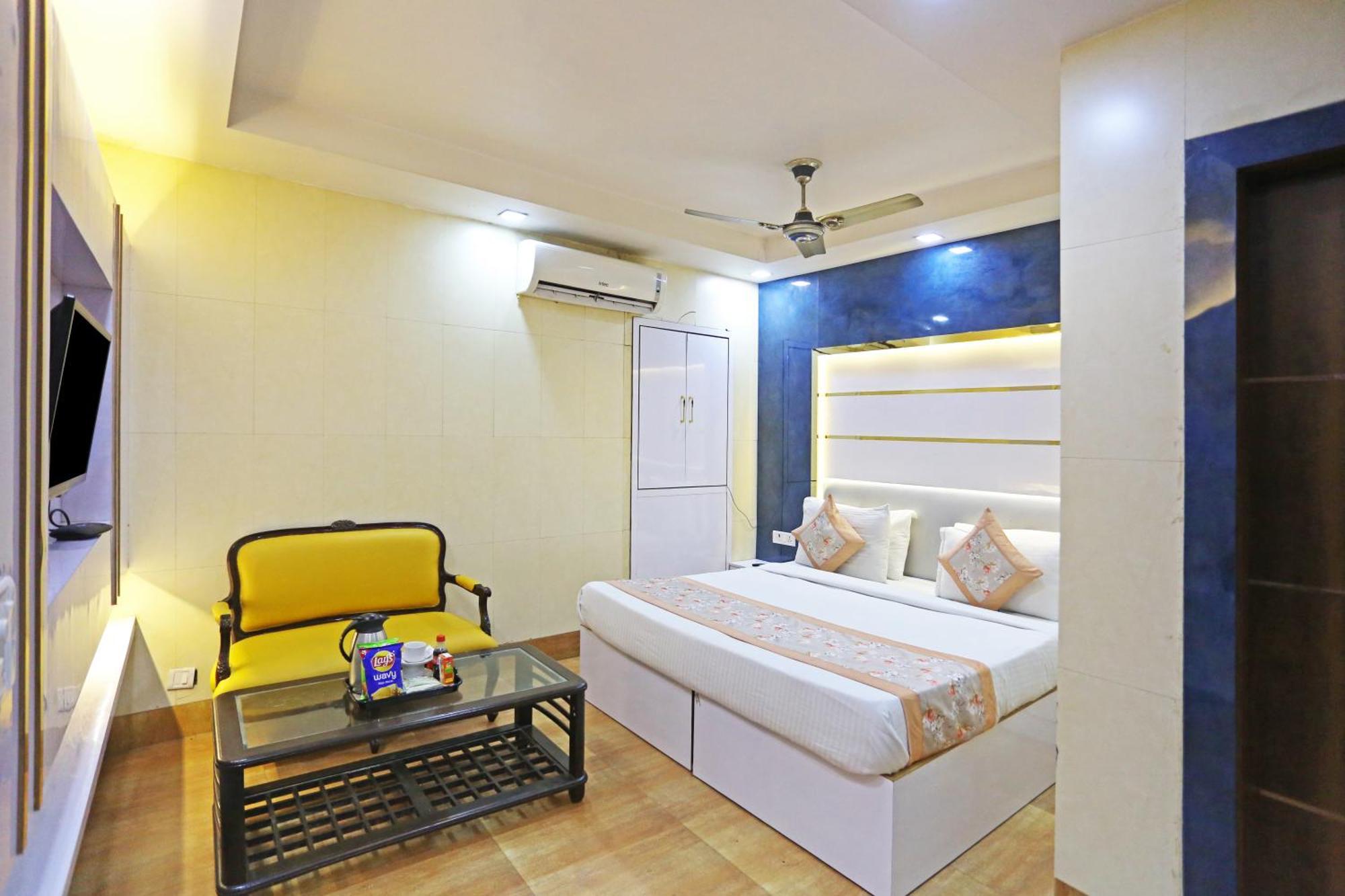 Hotel Preet Palace -5 Mints Walk From Nizamuddin Railway Station Új-Delhi Kültér fotó